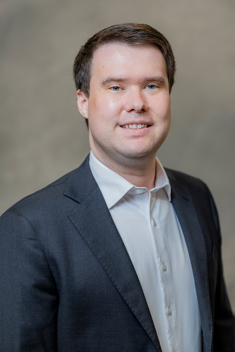 Brodan Richter headshot