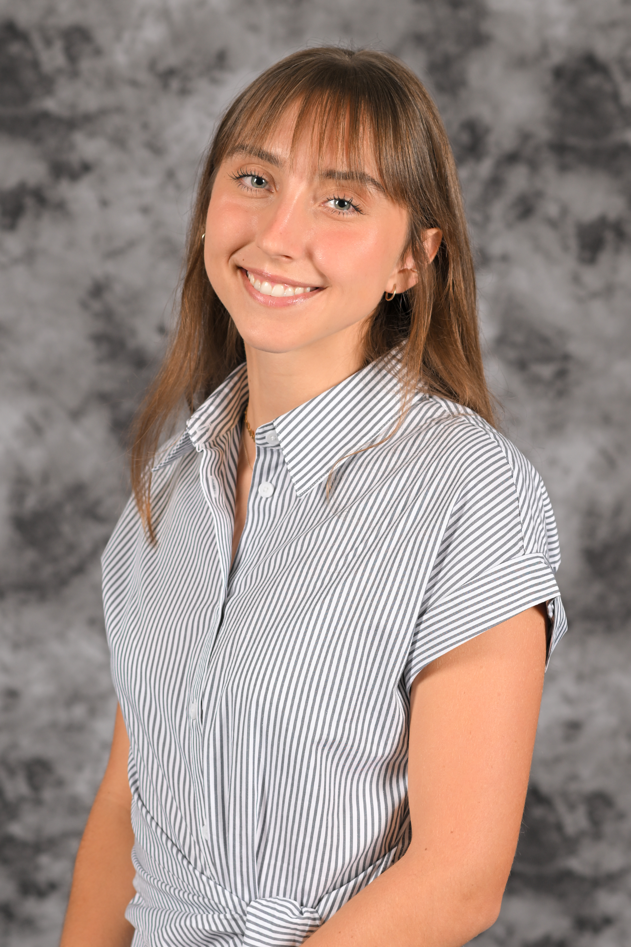 Headshot of Elsie Kmecak
