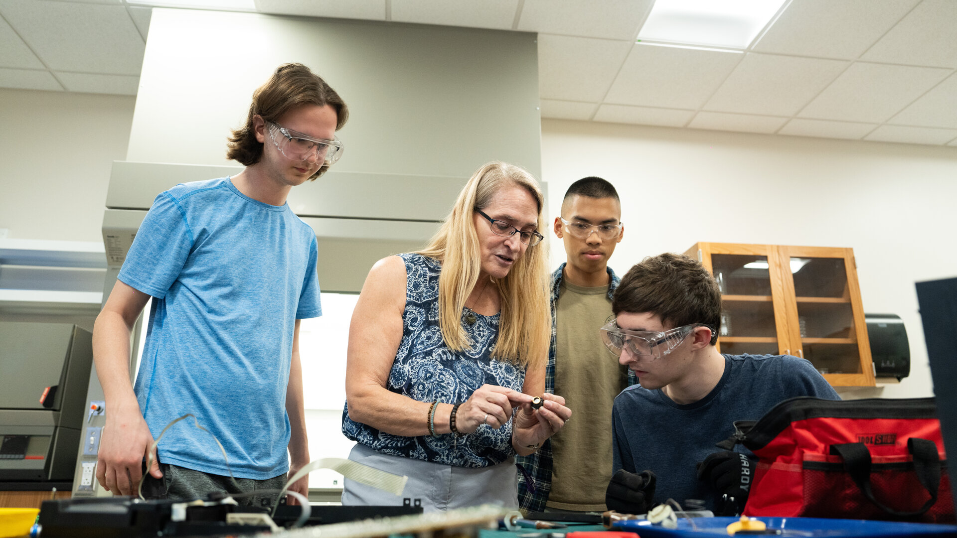 St. Thomas Material Lab 