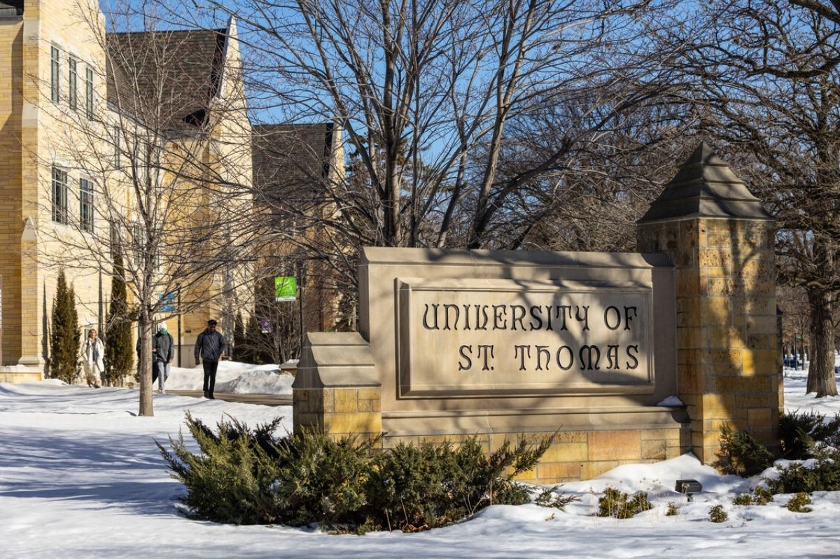 University of St. Thomas Kasota stone sign in front of the Anderson Student Center on the St. Paul MN campus