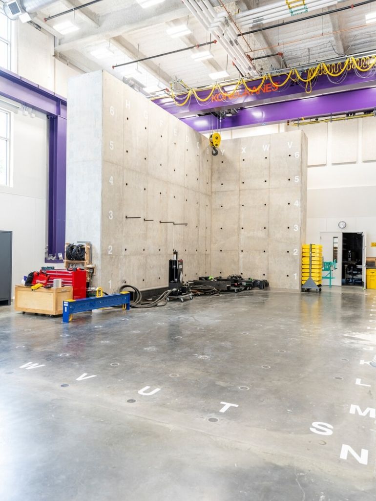 St. Thomas civil engineering High Bay with Strong Wall & Strong Floor