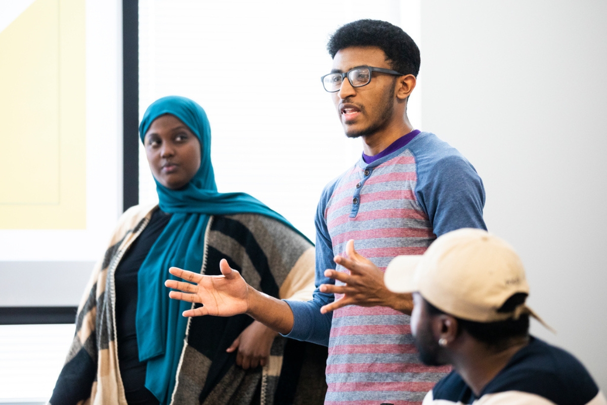 members of national society of black engineers meet
