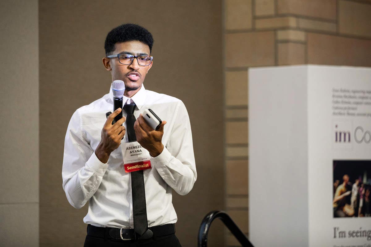 Abenezer Ayana delivers his pitch during the Fowler Business Concept Challenge 