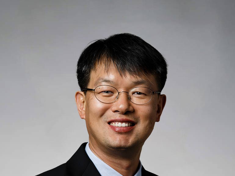 Photo of Dr. Cheol-Hong Min