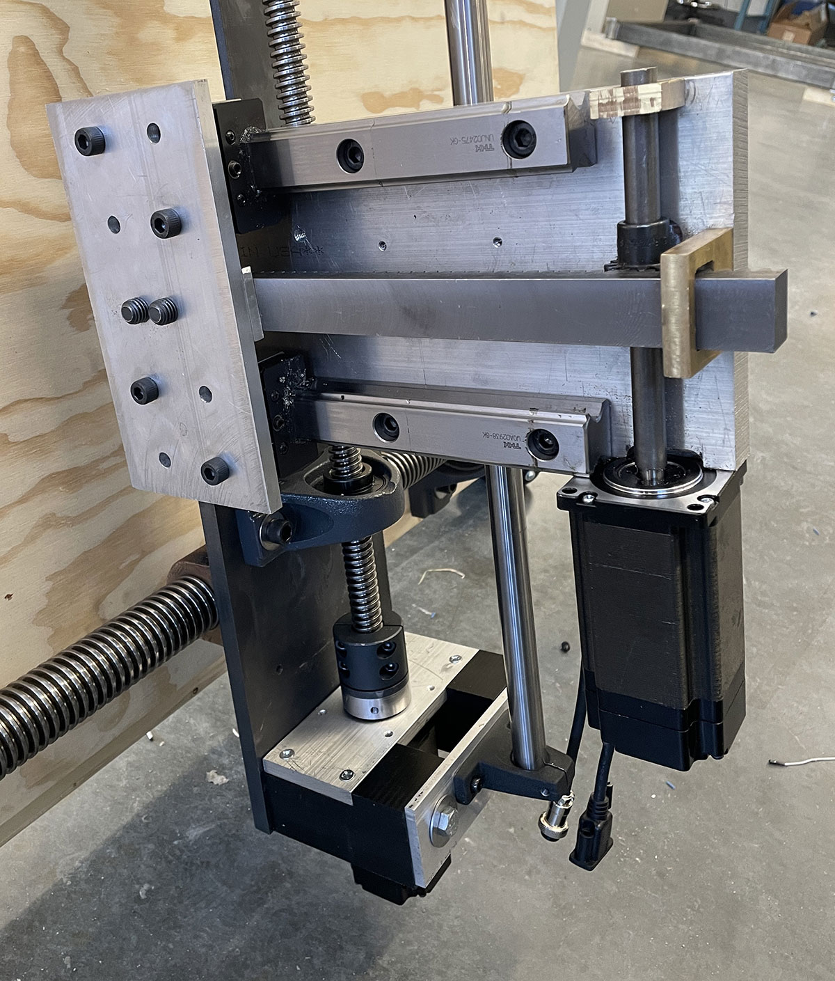 Image 2: Assembled z-axis travel platform which enables controlled vertical motion of the cutting tool